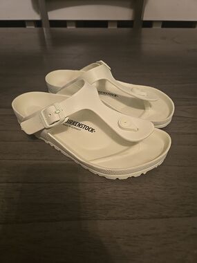 Birkenstock Gizeh EVA Sandals in Mint Green